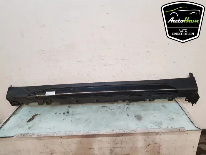 Zijskirt links BMW X5