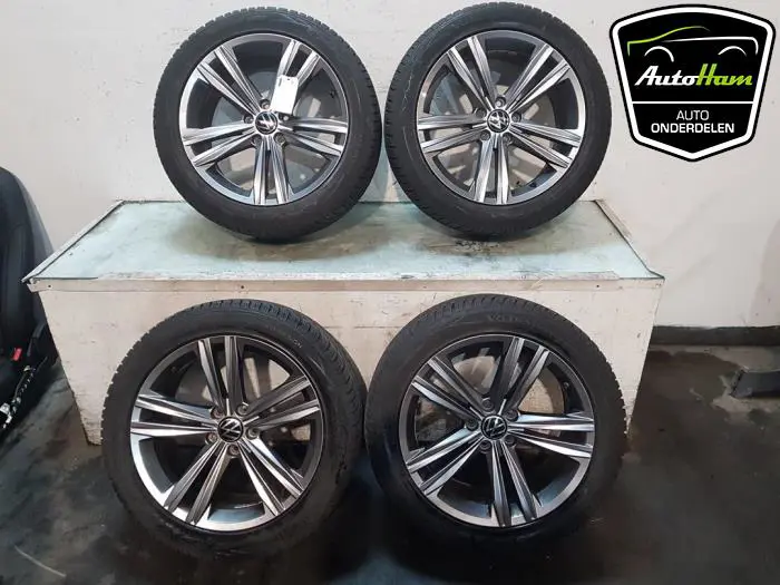 Sportvelgenset + banden Volkswagen Arteon