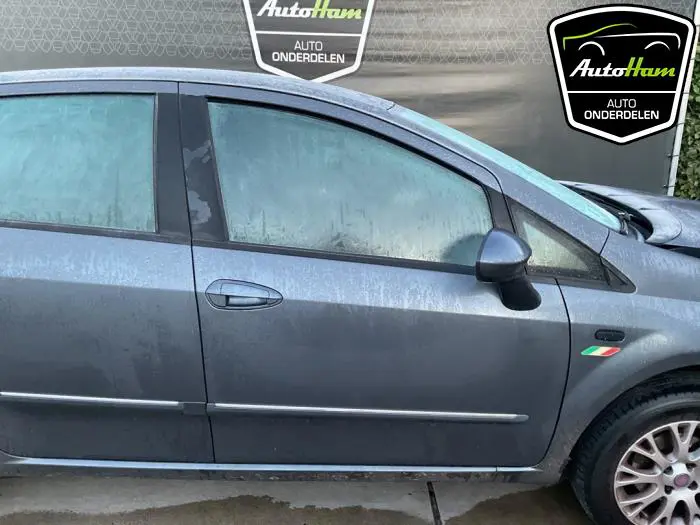 Portier 4Deurs rechts-voor Fiat Punto