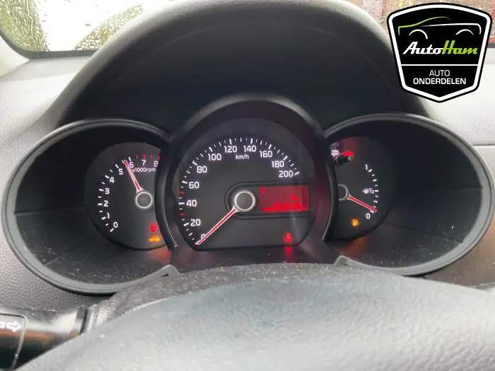 Motor Kia Picanto