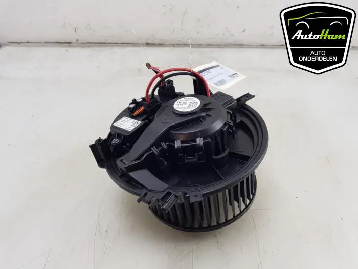 Kachel Ventilatiemotor Volkswagen E-Crafter