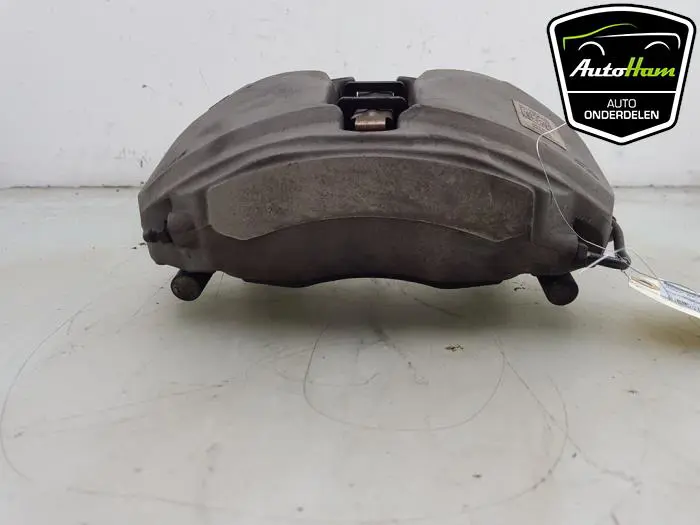Remklauw (Tang) links-voor Audi A4
