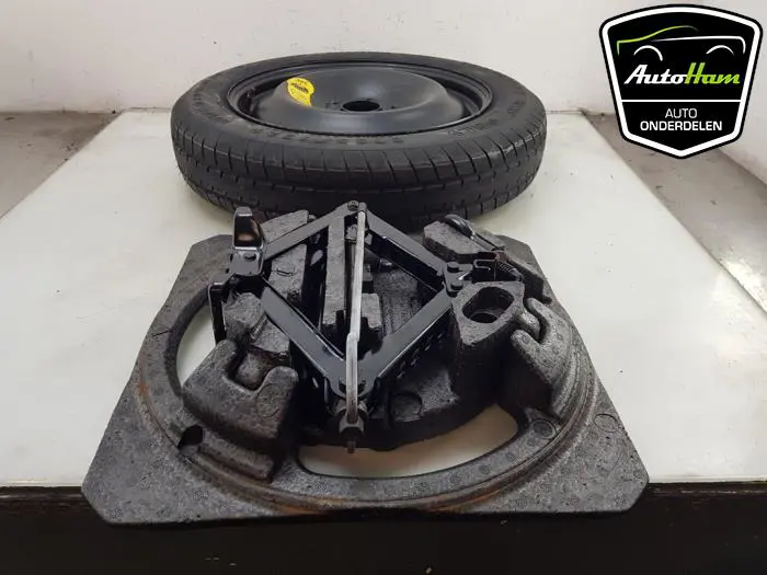 Krikset + reservewiel Ford Focus