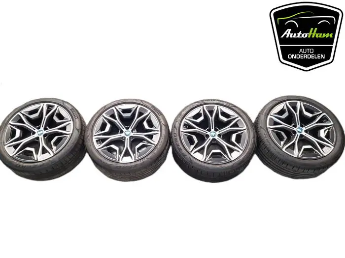 Sportvelgenset + banden BMW IX