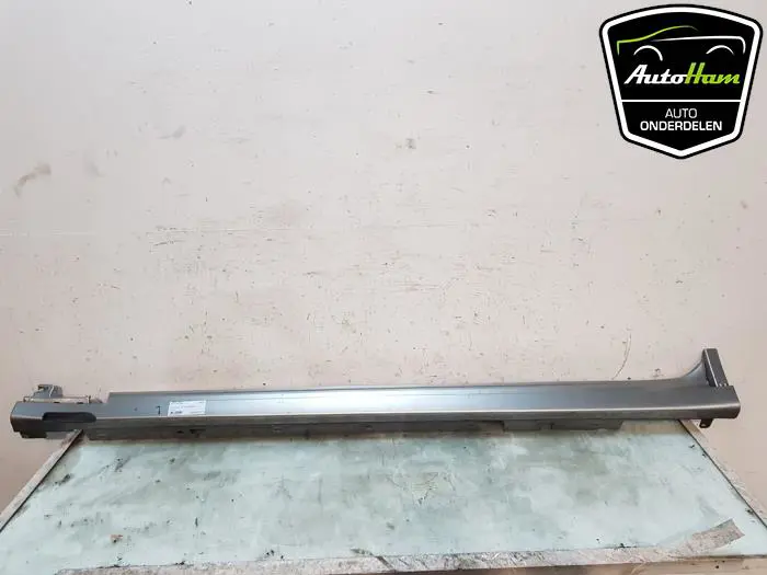 Zijskirt links BMW X4