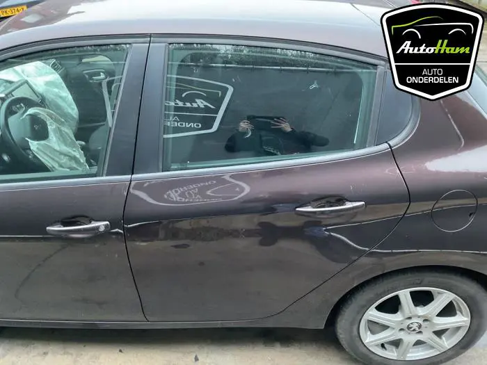 Portier 4Deurs links-achter Peugeot 208