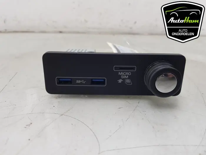 AUX/USB aansluiting Landrover Range Rover