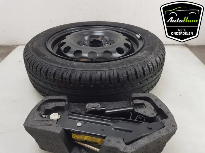Krikset + reservewiel Peugeot 107