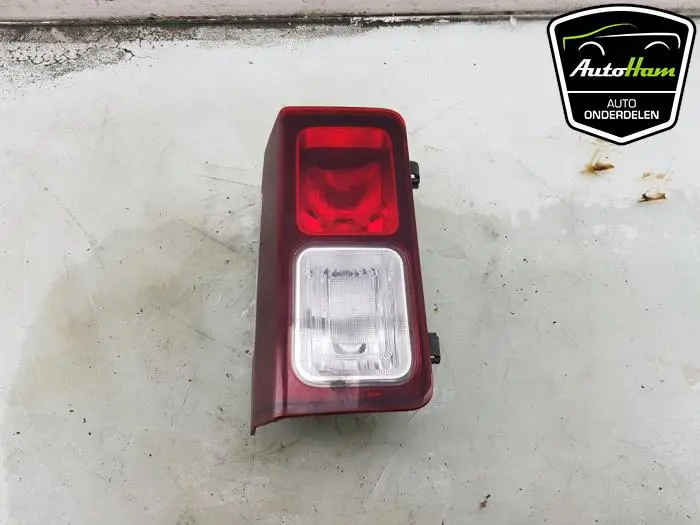 Mistachterlicht Renault Trafic