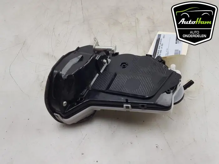 Deurslot Mechaniek 4Deurs links-achter Toyota Yaris Cross