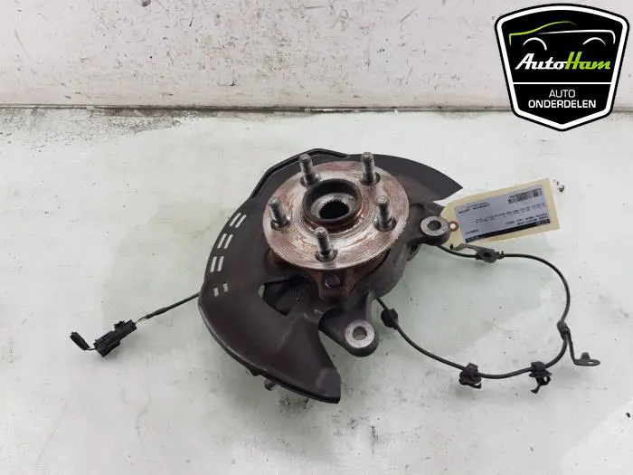 Fusee rechts-voor Toyota Yaris