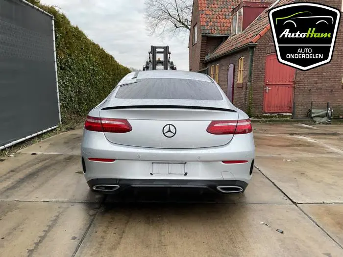 Achterklep Mercedes E-Klasse