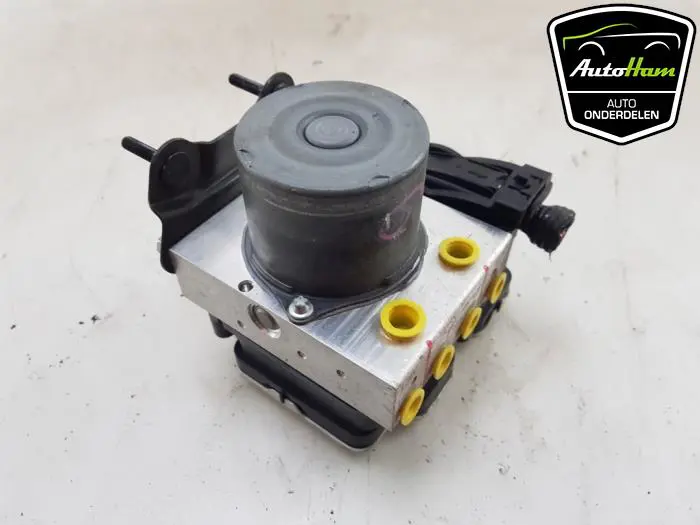 ABS Pomp Toyota Yaris Cross