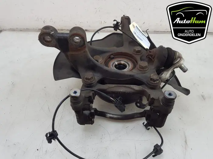 Fusee rechts-voor Toyota Yaris Cross