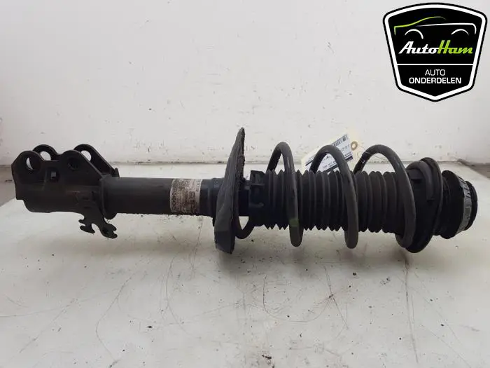 Schokdemper links-voor Toyota Yaris Cross