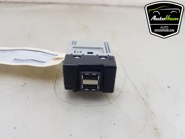 AUX/USB aansluiting Volvo XC40