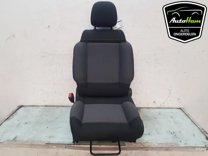 Stoel links Citroen C3