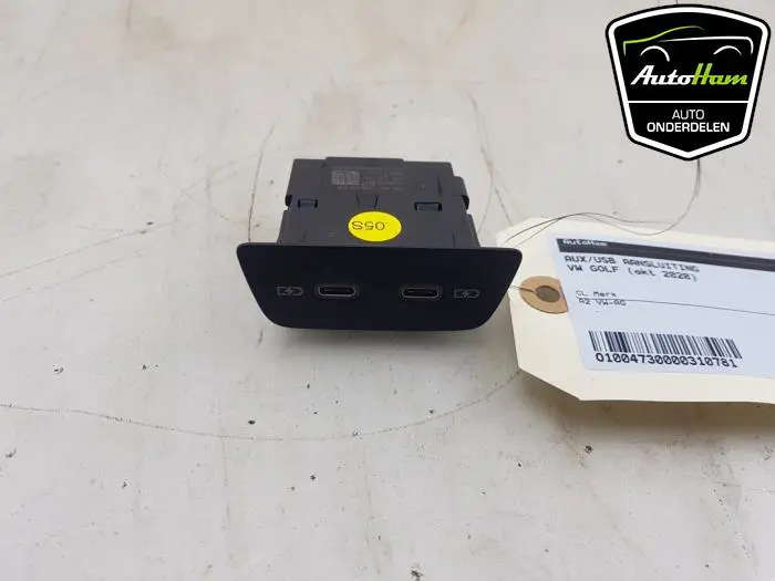 AUX/USB aansluiting Volkswagen Golf