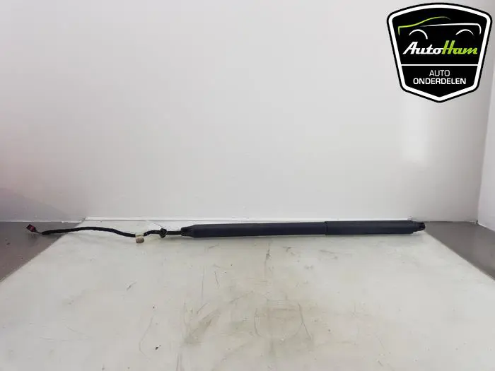 Achterklep motor Porsche Panamera