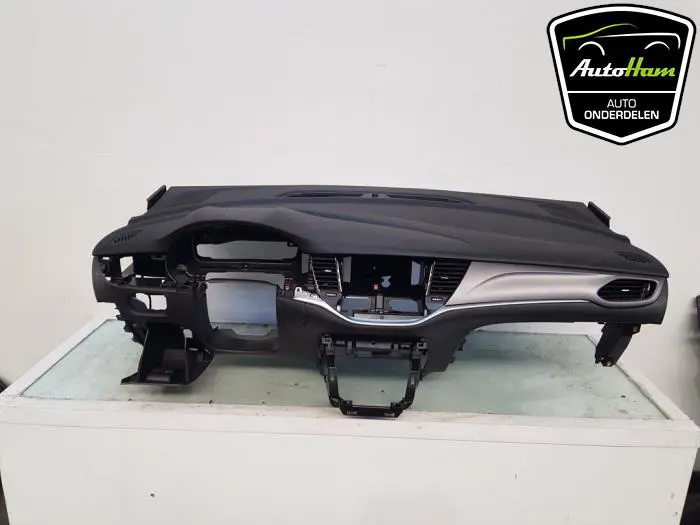 Dashboard Opel Astra