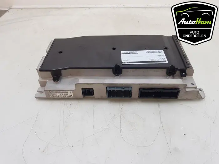 Radio versterker BMW IX
