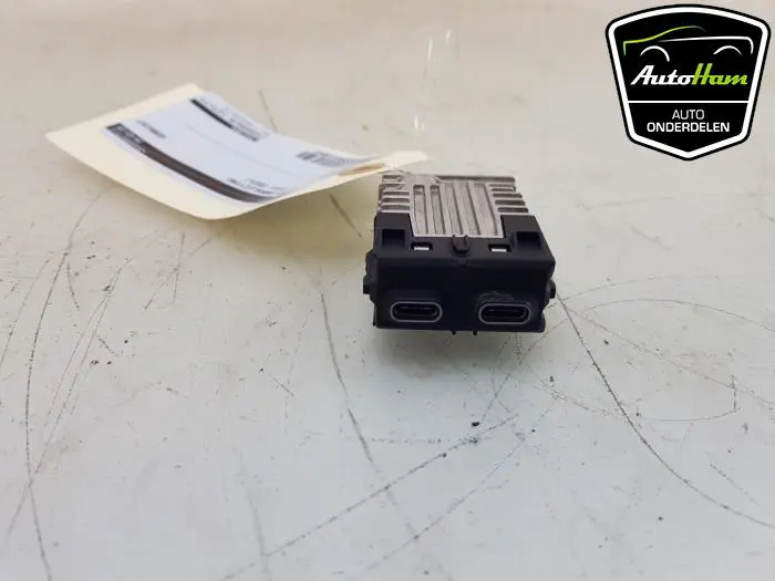 AUX/USB aansluiting BMW IX