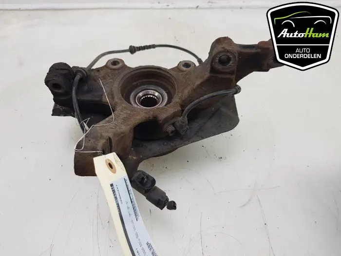 Fusee rechts-voor Opel Corsa