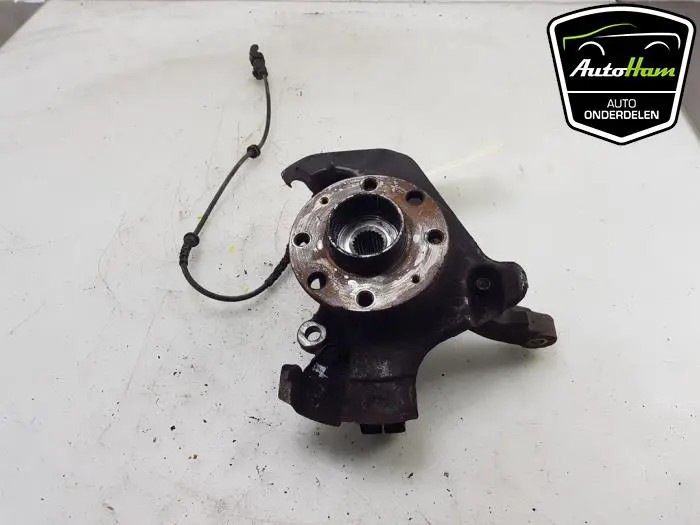 Fusee links-voor Opel Adam