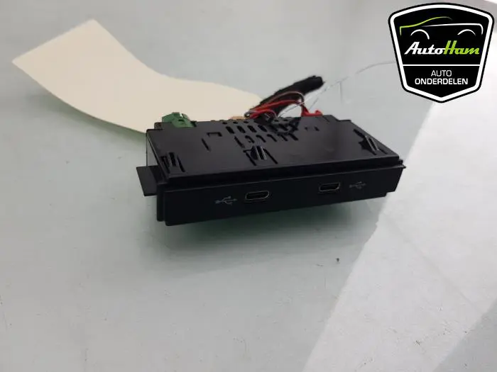 AUX/USB aansluiting Cupra Formentor