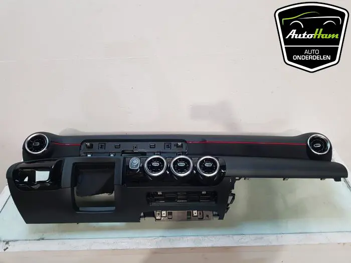 Dashboard Mercedes A-Klasse