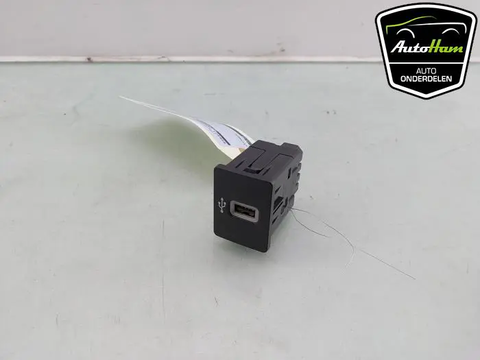 AUX/USB aansluiting Ford Focus