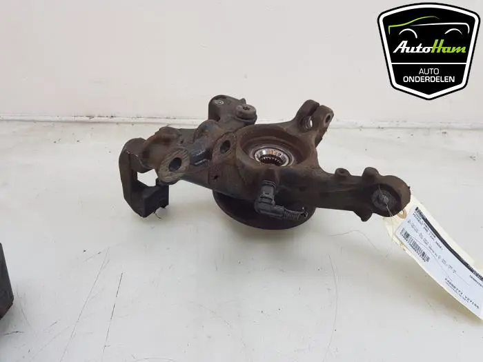 Fusee links-voor Peugeot 208
