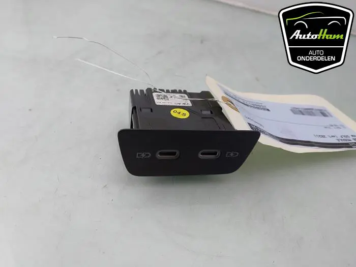 USB module Volkswagen Golf