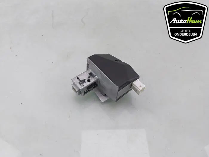Elektronisch kontaktslot Peugeot 208