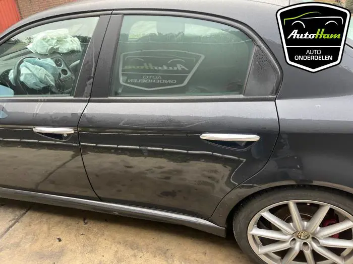 Portier 4Deurs links-achter Alfa Romeo 159