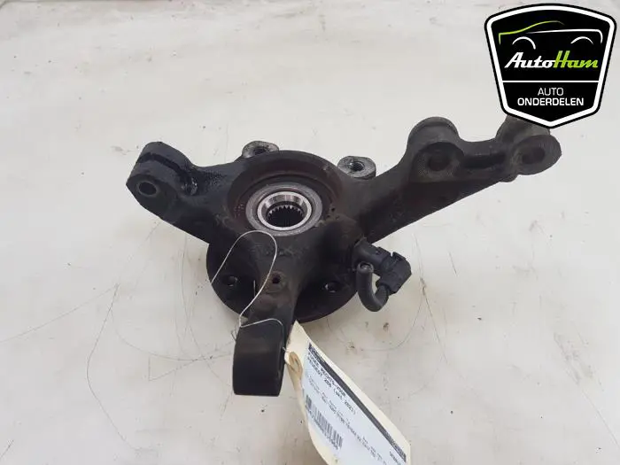 Fusee rechts-voor Peugeot 208