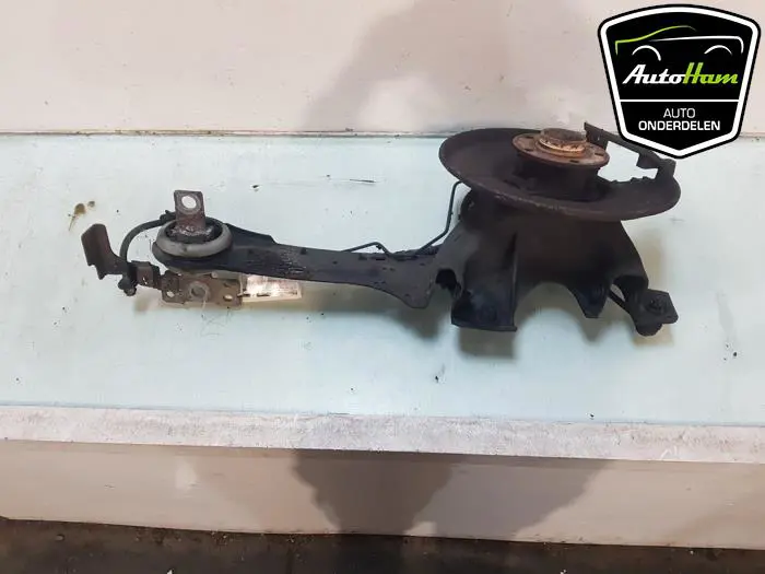 Fusee links-achter Volvo V60