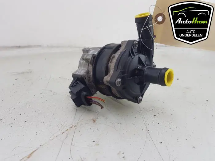 Extra waterpomp Audi E-Tron