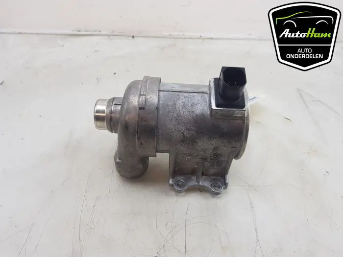 Extra waterpomp Volvo V60