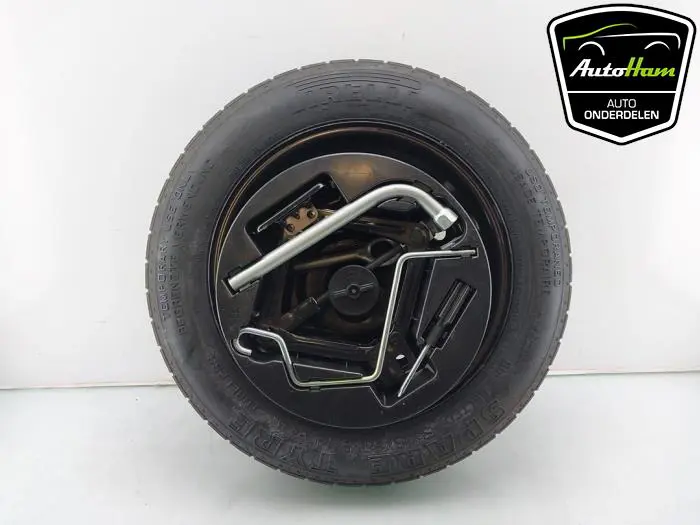 Krikset + reservewiel Ford KA