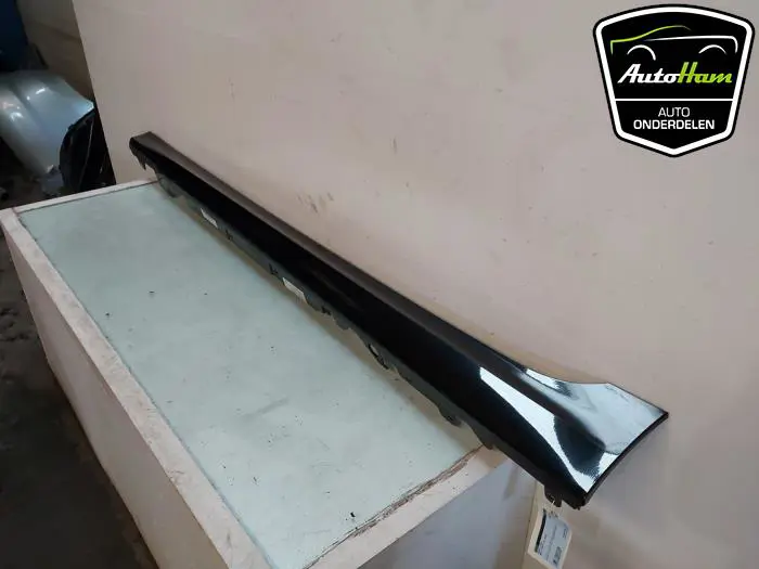 Zijskirt links BMW 3-Serie