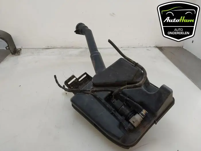 Ruitensproeiertank voor Opel Astra
