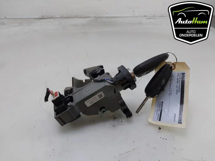 Kontaktslot+Sleutel Opel Astra
