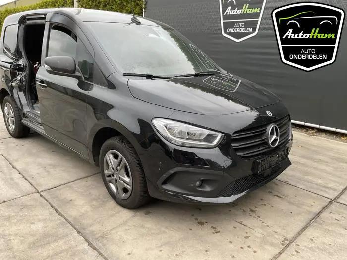 Scherm rechts-voor Mercedes Citan