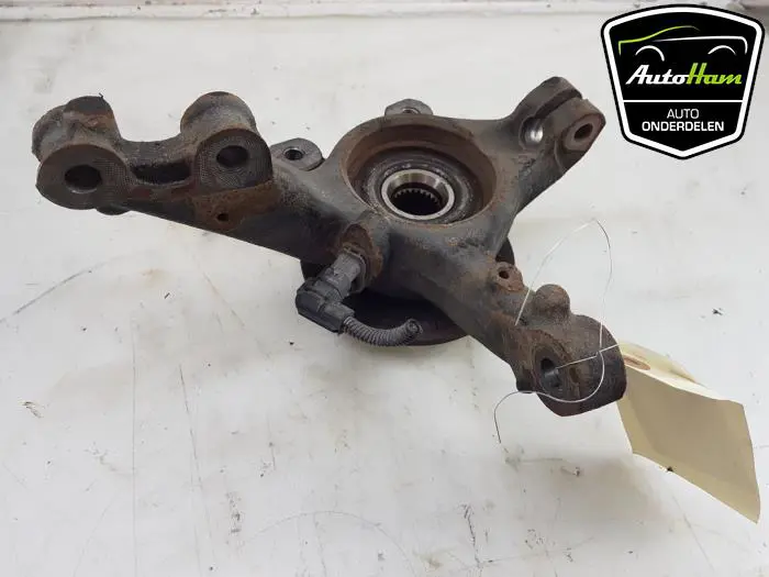 Fusee links-voor Opel Corsa