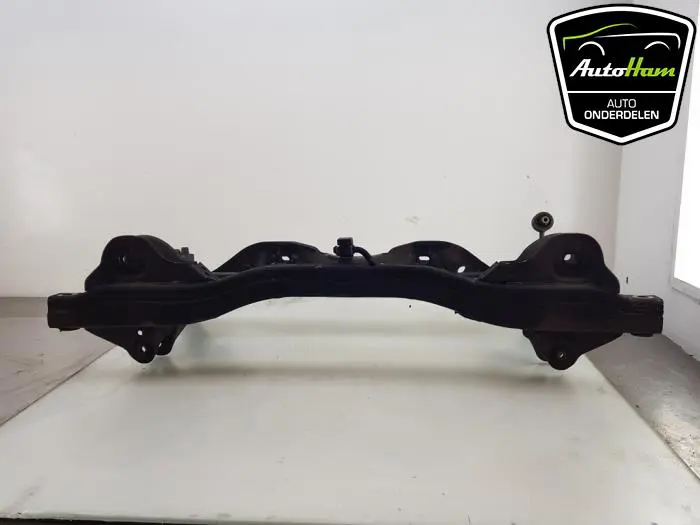 Subframe Kia XCee'd