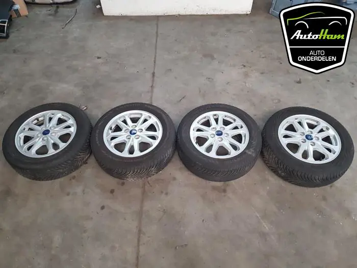 Sportvelgenset + banden Ford Transit Connect