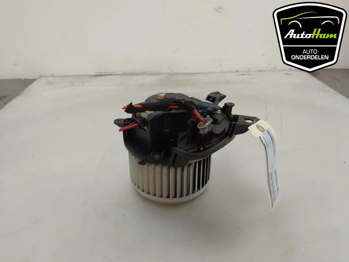 Kachel Ventilatiemotor Opel Corsa
