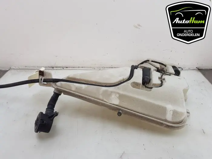 Ruitensproeiertank voor BMW M3