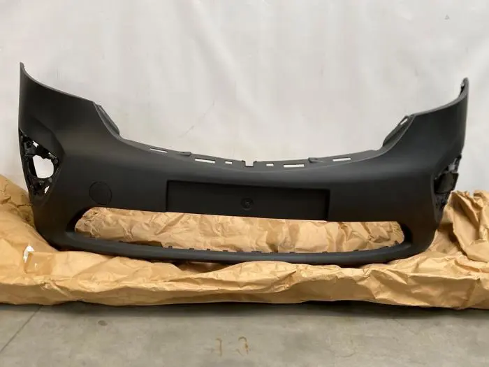 Voorbumper Opel Vivaro